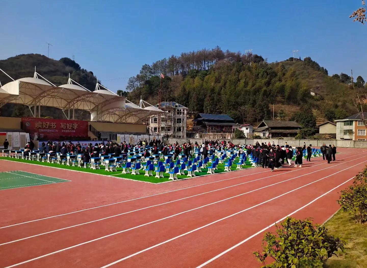 济南市硅PU塑胶跑道材料 - 价格